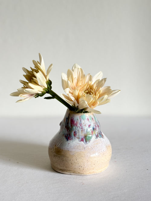 Dottie Bud Vase